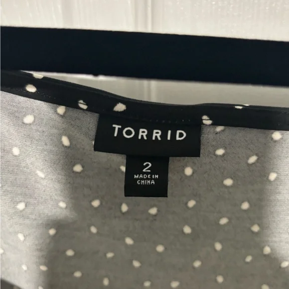 Torrid Black and Cream Asymmetrical Polka Dot Dress - Picture 4 of 5